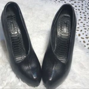 Matiko Jovana asymmetrical Platform Wedges